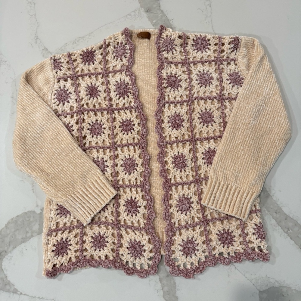 POL Chenille Granny Square Crochet Knit Cardigan Sweater Women’s Medium Vanilla